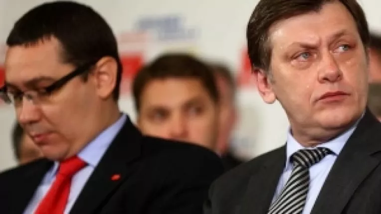 Analist politic:  Liberalii, in frunte cu Antonescu, merita o lectie. Cu cat mai dura, cu atat mai bine!