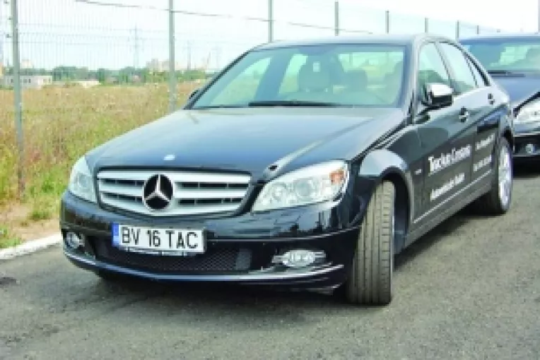 Angajatii de la Tiriac Autorulate se cred stapani peste tarla