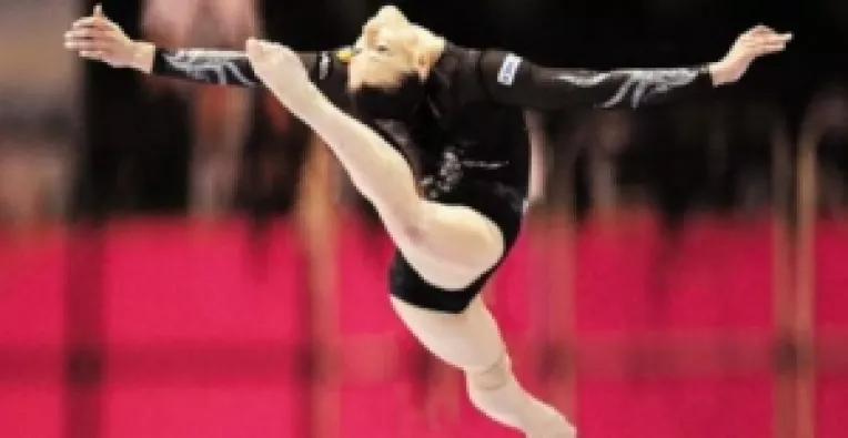 Cati Ponor a luat argintul la sol