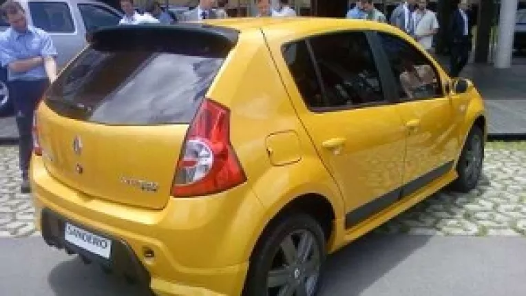 Dacia a vandut pe pietele internationale 1.300.000 de  vehicule Logan si 140.000 de Sandero