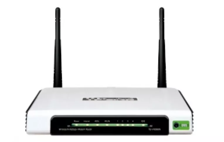 Descopera routerul wireless: Dispozitivul prin care iti conectezi gadgeturile la internet (2)