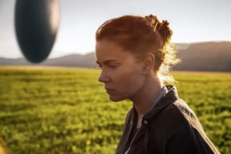 Filmul Arrival: Primul contact, inspirat de nuvela Story of your life