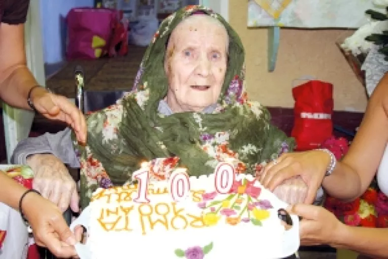 Mici obiceiuri care ne pot ajuta sa traim 100 de ani