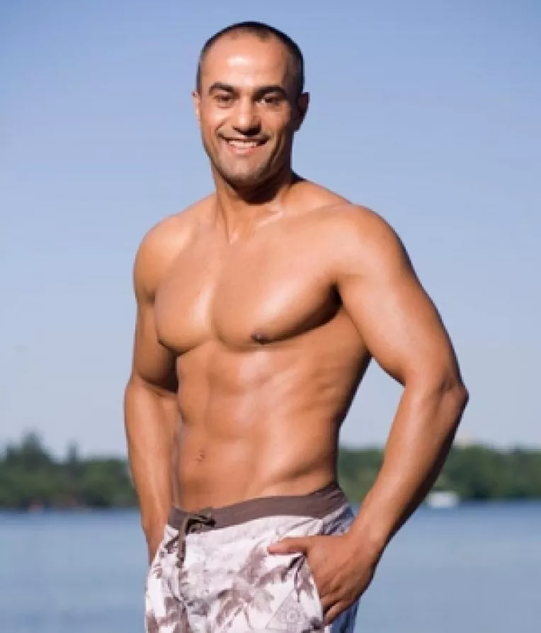 Mihai Dragomir sarbatoreste astazi frumoasa varsta de 42 de ani