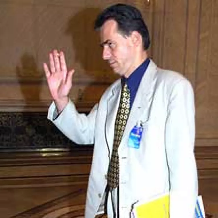 PNL Bucuresti sta cu ochii si pe Prefectura