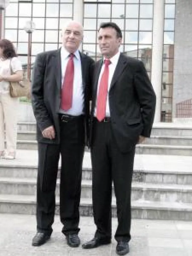 Primarii PSD din Olt fug la PDL si UNPR