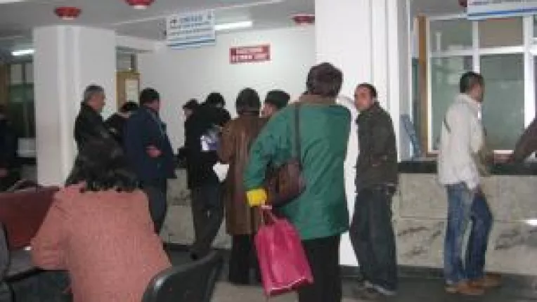 Puzderie de impozite si taxe locale . Captivi in tara birurilor