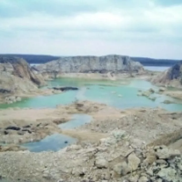 Societate reclamata de primar la Ministerul Mediului, Mniera Medgiidia, acuzata de crima ecologica la Harsova