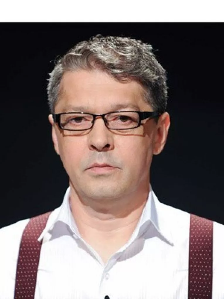 Sorin Avram: Domnule Iohannis, la 2 ani de la preluarea mandatului, inca nu aflarati ca sunteti presedintele tuturor romanilor, si nu doar al celor din PNL, USR si CSM