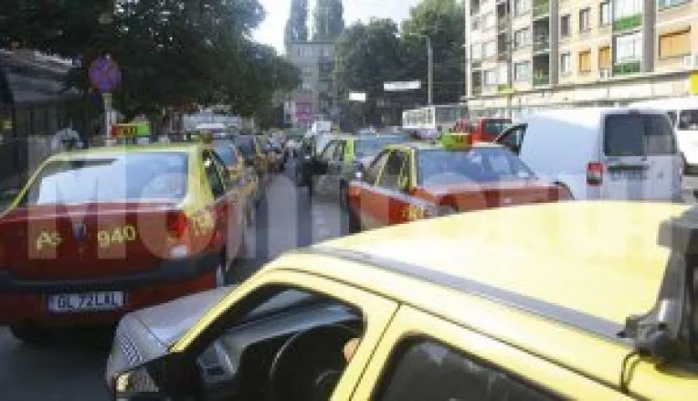 Taximetristii cer o noua crestere a tarifelor